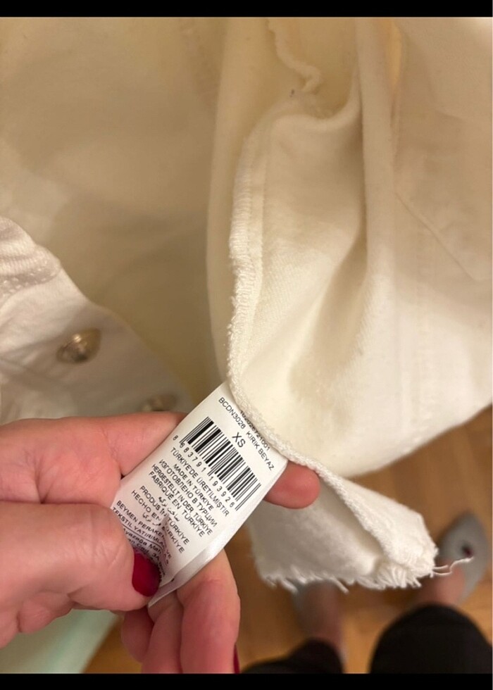 Beymen Club kısa kot ceket - Görsel 3