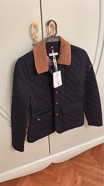 Tommy Hilfiger mont