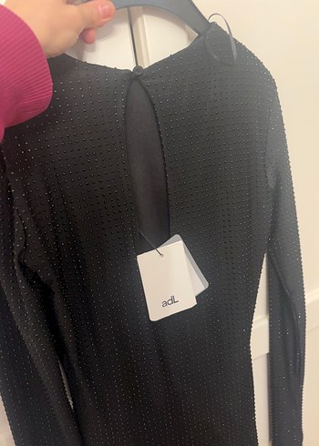 Siyah Uzun V Yaka Drapeli Kadın Elbise - Görsel 3