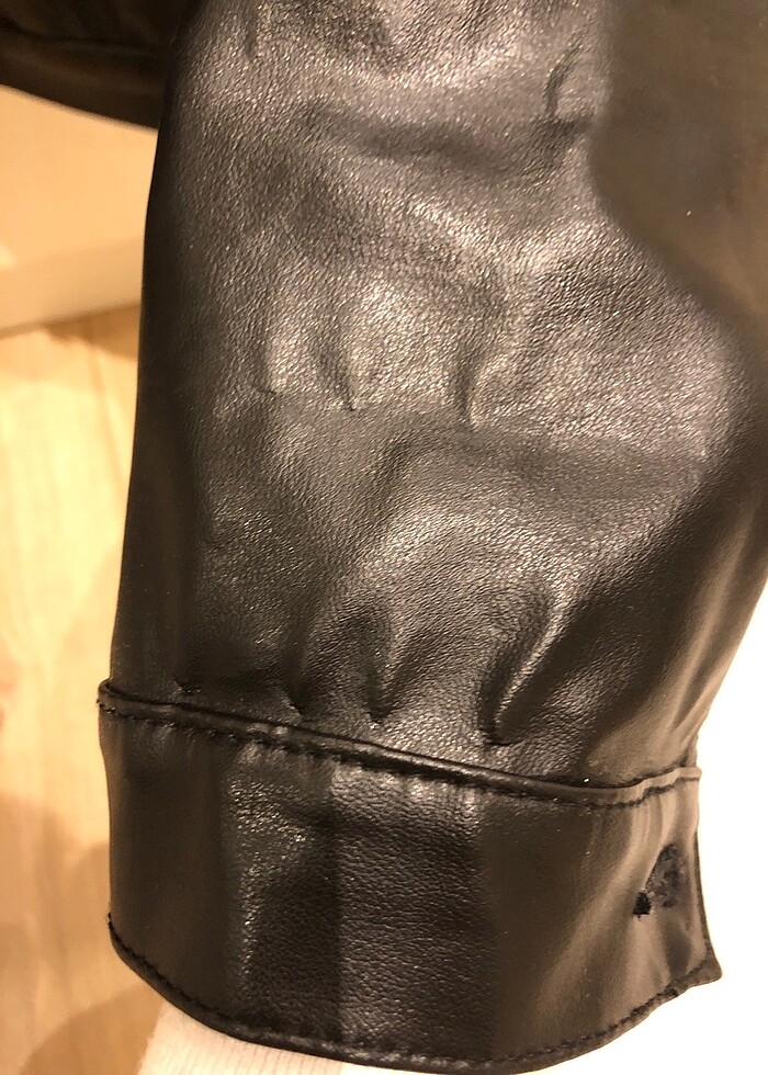 Siyah deri ceket - Görsel 3