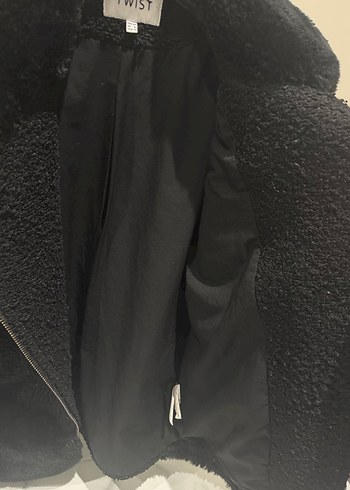 Siyah Kürk Detaylı Mont - Görsel 3