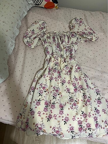 Çiçekli pinterest elbise