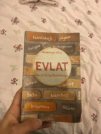 Evlat- Saniye Bencik Kangal
