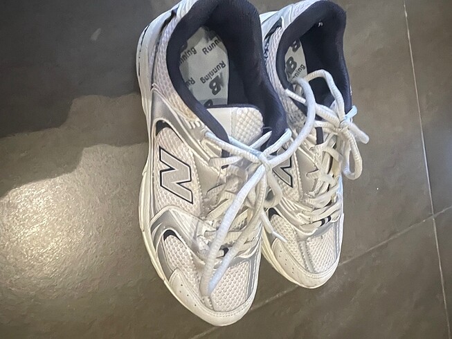 New Balance 530