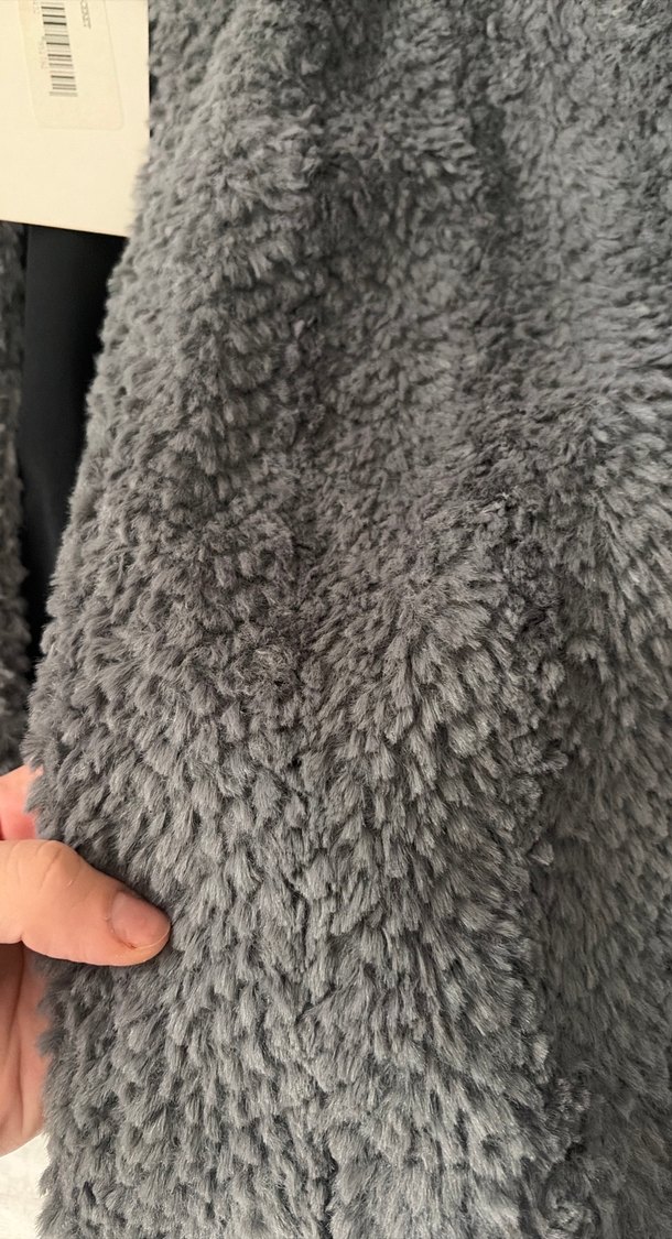 Gri Peluş Kısa Hırka — görsel 3/5