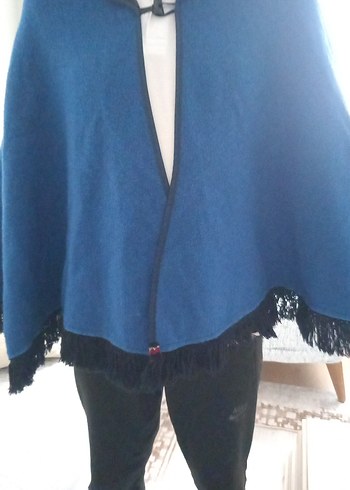 Mavi Kapüşonlu Kadın Panço - Görsel 4