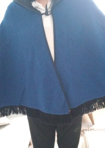 Mavi Kapüşonlu Kadın Panço - Görsel 3