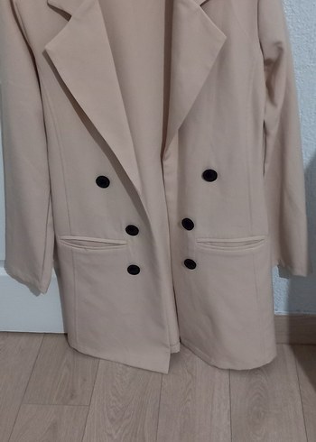 Bej Uzun Kollu Düğmeli Kadın Blazer - Görsel 2