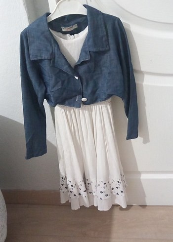 Kız Çocuk Beyaz Keten V Yakalı Elbise - Görsel 3