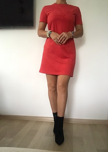 Zara Kırmızı Süet Elbise