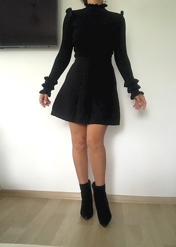 Siyah Elbise - Görsel 3