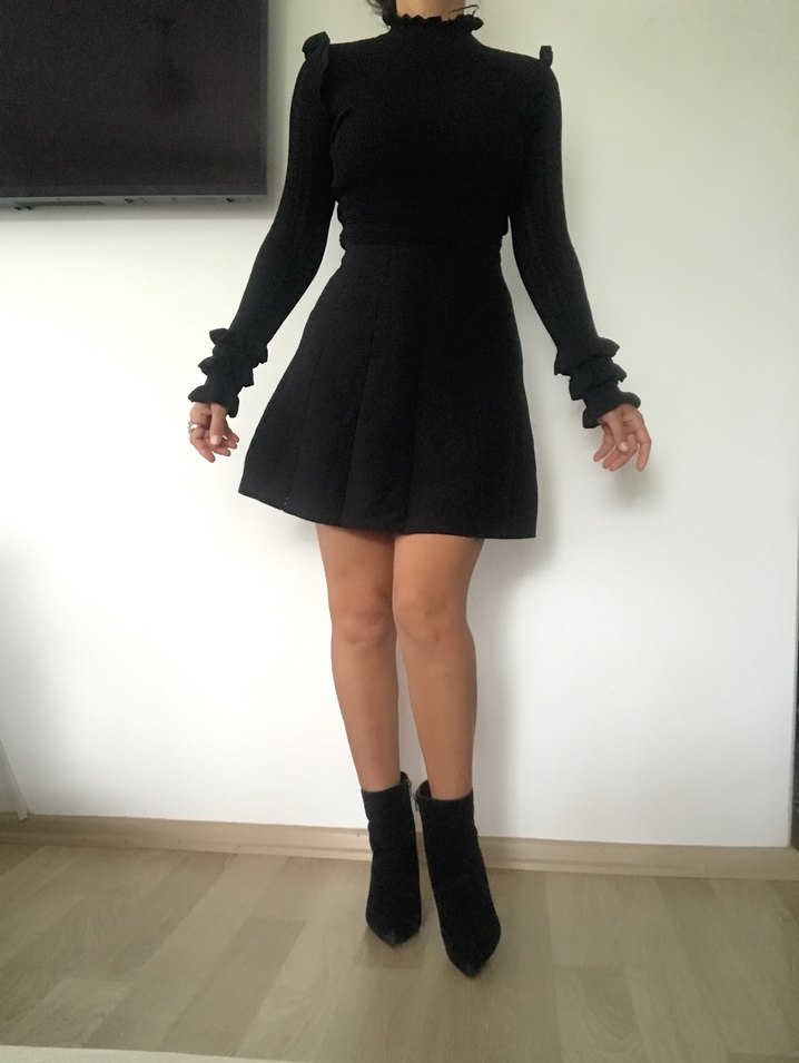 Siyah Elbise - Görsel 3