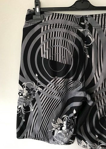 Gri Desenli Erkek Midi Yüzme Şortu - Görsel 5