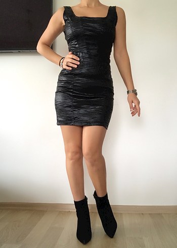 Siyah Desenli Elbise - Görsel 4