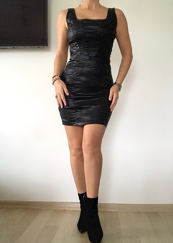 Siyah Desenli Elbise - Görsel 3