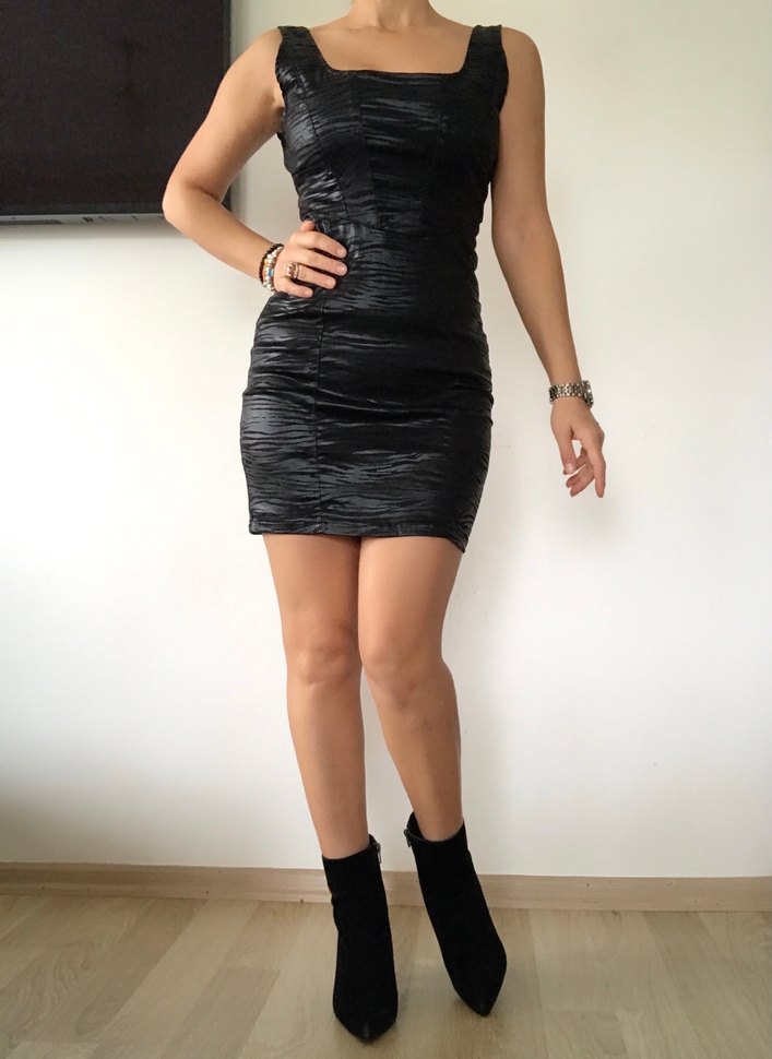 Siyah Desenli Elbise - Görsel 4