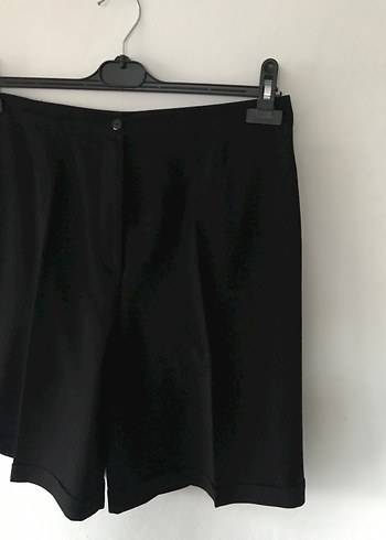 Siyah Kadın Bermuda Şort - Görsel 3