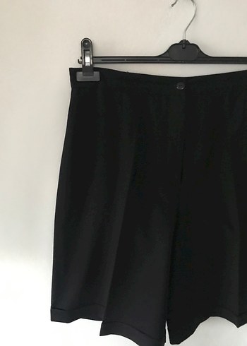 Siyah Kadın Bermuda Şort - Görsel 2