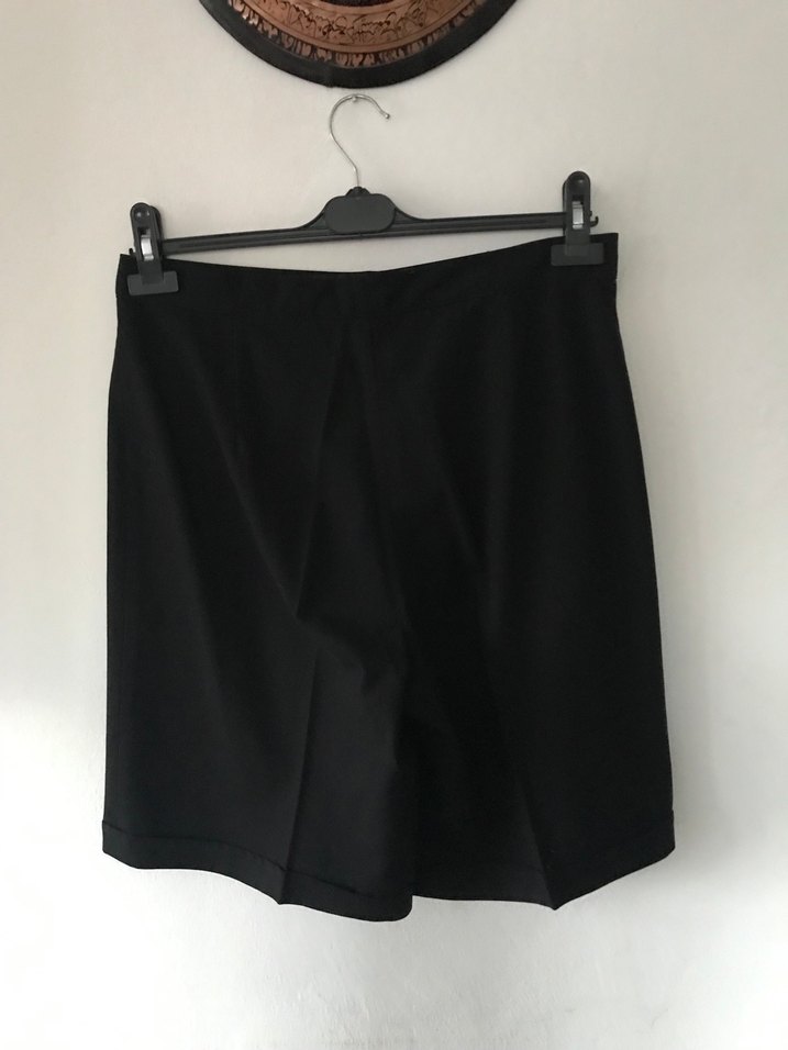 Siyah Kadın Bermuda Şort - Görsel 4