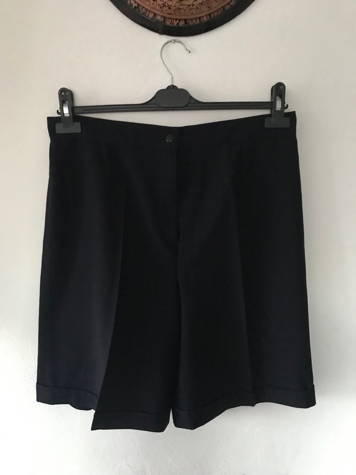 Siyah Kadın Bermuda Şort - Görsel 5