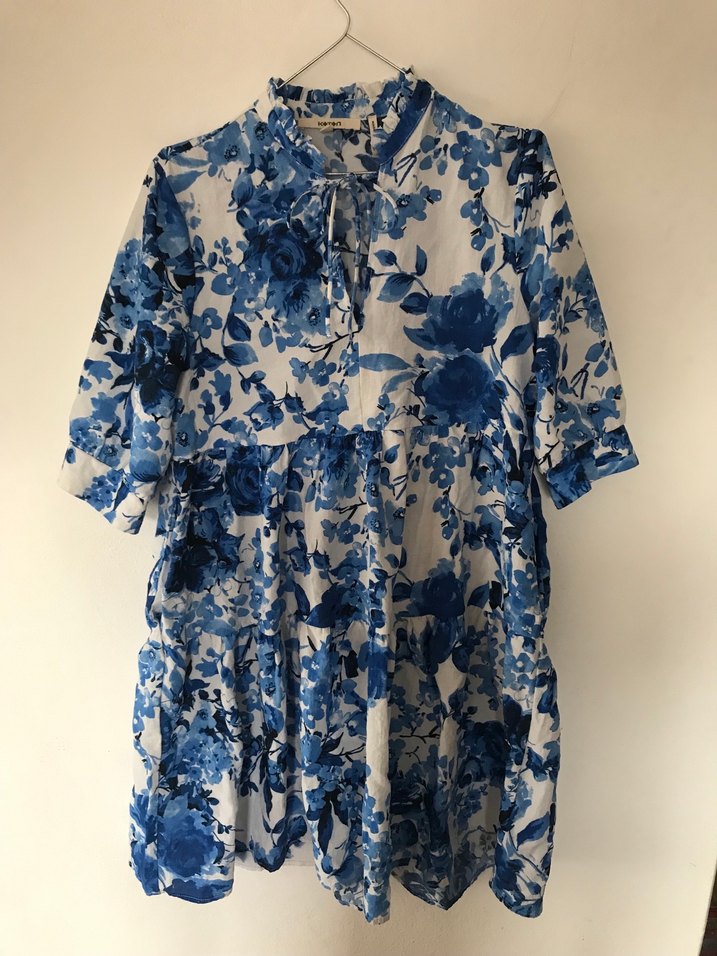 Desenli elbise - Görsel 3