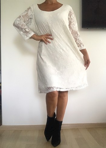 Yumuşak Güpür Beyaz Elbise - Görsel 4