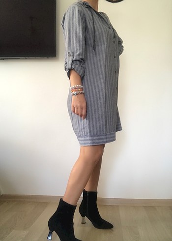 Çizgili düğmeli tunik - Görsel 2