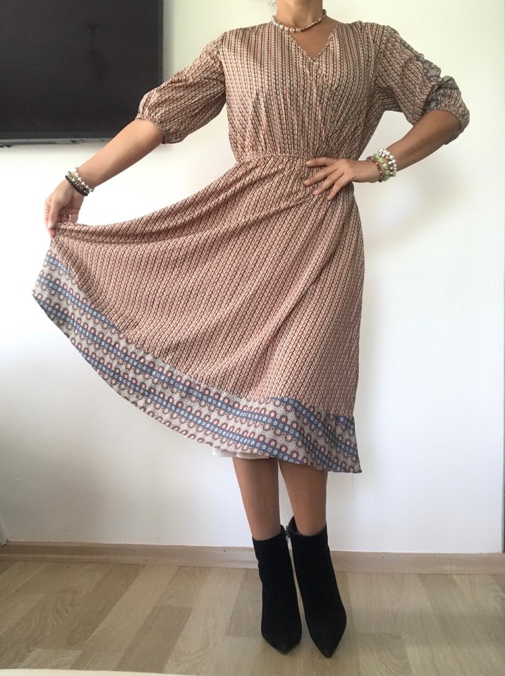 Desenli Elbise - Görsel 2