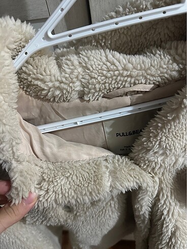 Pull and Bear Kapşonlu crop peluş ceket