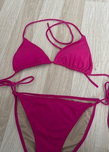 Pembe bikini takımı