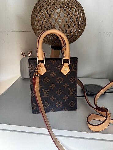 Louis Vuitton Çanta (orjinal değil)