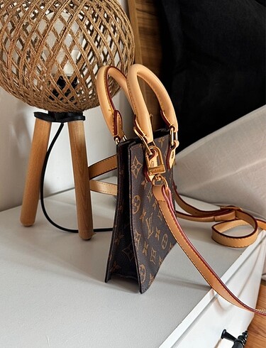 Louis Vuitton Louis Vuitton Çanta (orjinal değil)