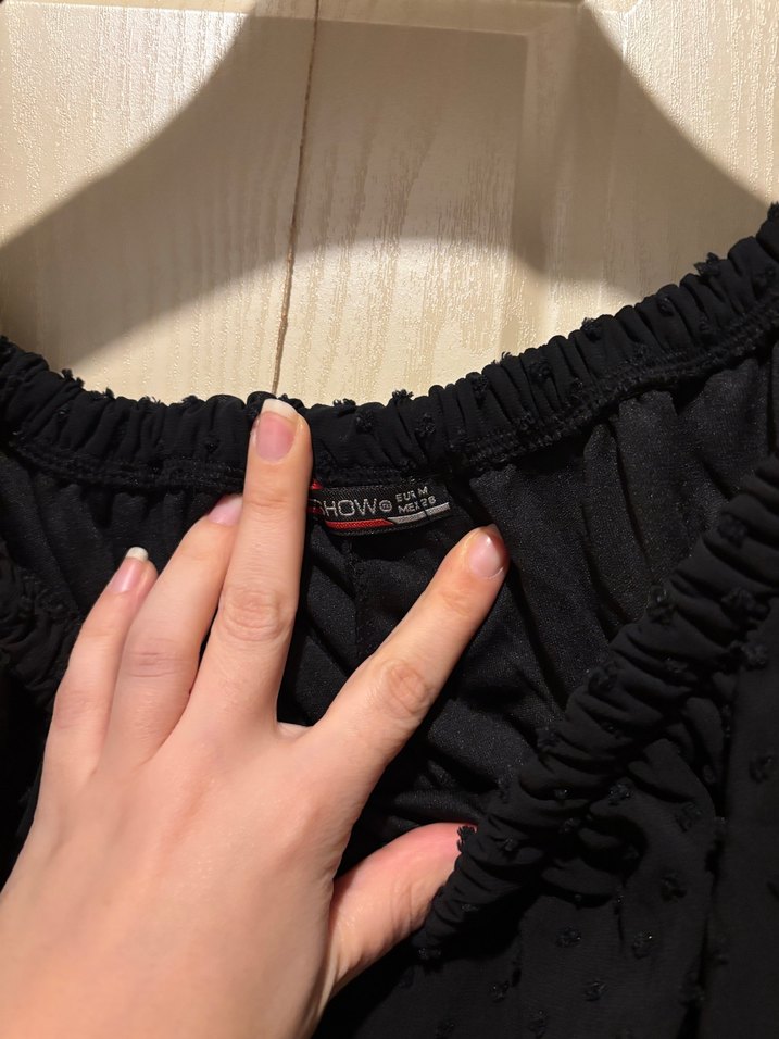 Siyah Fırfırlı Midi Straplez Elbise - Görsel 2