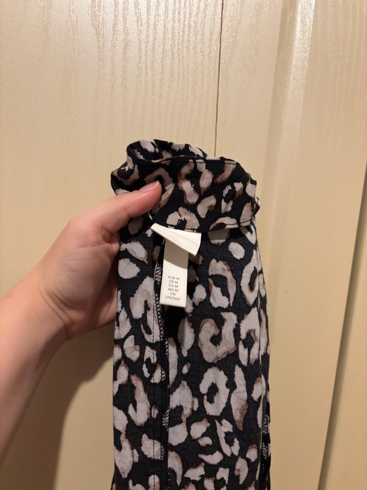 Kısa Kollu, V Yakalı Midi Hemşirelik Elbisesi - Görsel 4