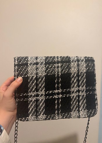 Zincir Detaylı Siyah Ekose Kadın Çanta - Görsel 3