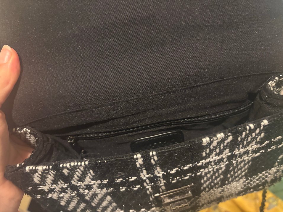 Zincir Detaylı Siyah Ekose Kadın Çanta - Görsel 5