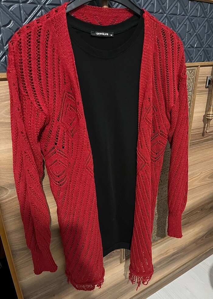 Kırmızı hırka - Görsel 2