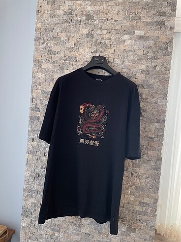 SHOUT Premium oversize tshirt