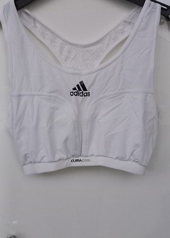 Adidas bayan sporcu atleti