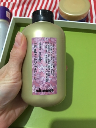 Schwarzkopf Davines kıvırcık saç şekillendirme kremi