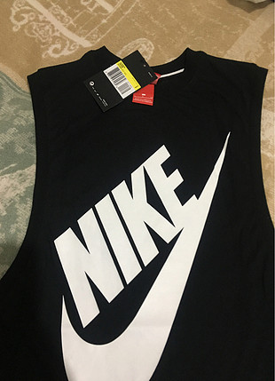 s Beden Nike T-shirt 