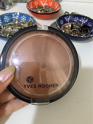 Yvws rocher bronzer