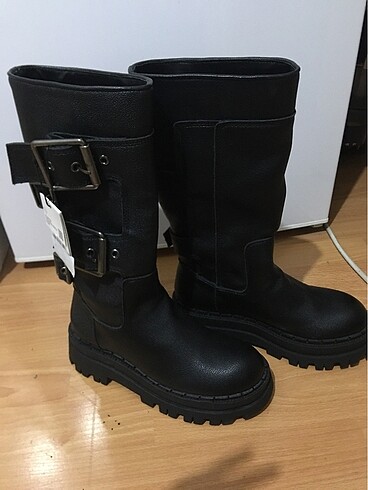 Zara Zara çizme