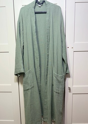 Uzun, Gevşek Kesim Yeşil Kadın Sabahlık - Görsel 2