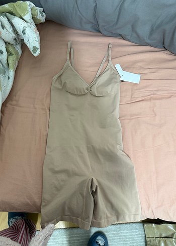 Bej Mini Askılı Kısa Tulum - Görsel 3