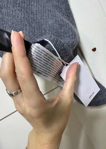 Gri Kadın Örgü Yün Atkı - Görsel 4