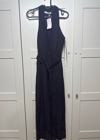 Siyah Kemerli Kolsuz Uzun Elbise - Görsel 3