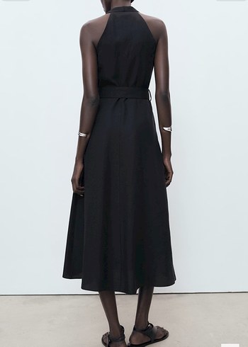 Siyah Kemerli Kolsuz Uzun Elbise - Görsel 2