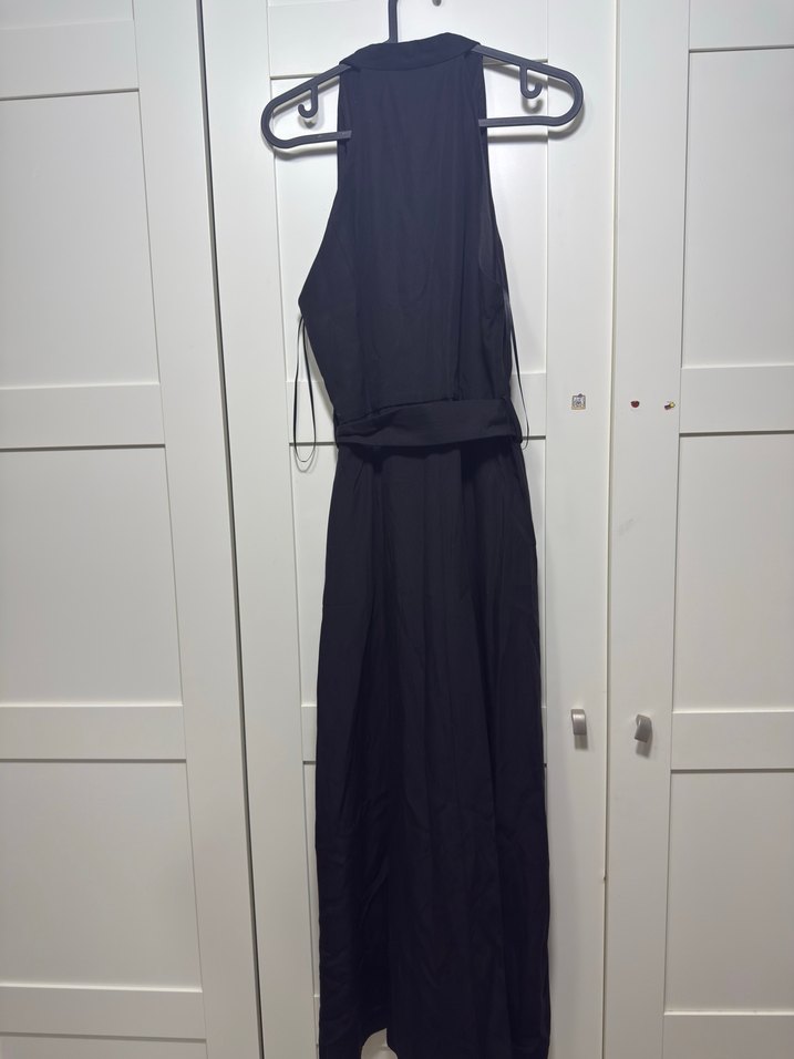 Siyah Kemerli Kolsuz Uzun Elbise - Görsel 4