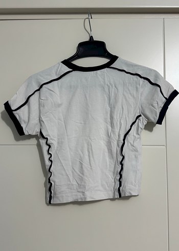 Kadın beyaz  Baskılı Crop Tişört - Görsel 2